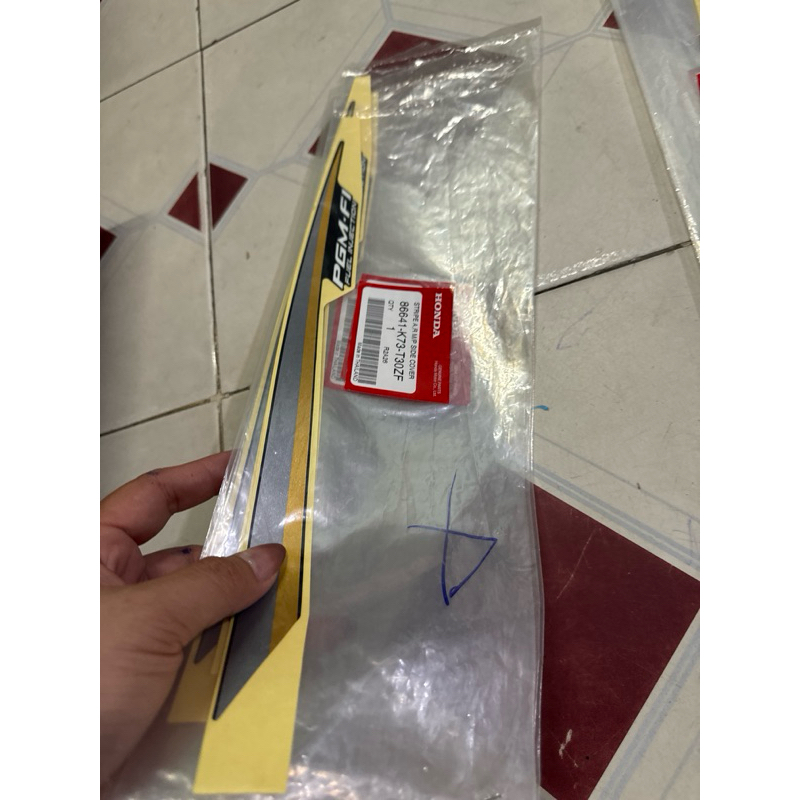 Tem pmg-fi dán bửng wave125i 2012-2017- đen - bên phải
