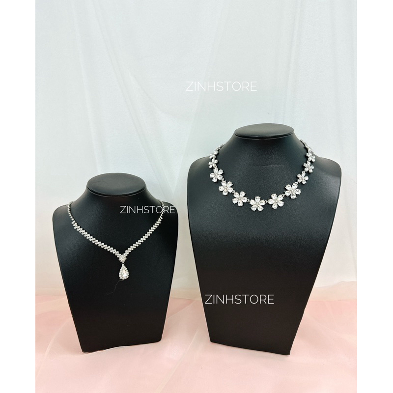 Cổ da trưng bày dây chuyền trang trí shop Zinhstore