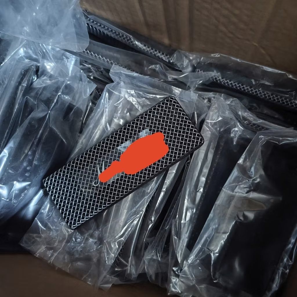 mặt ê căng che loa matsha