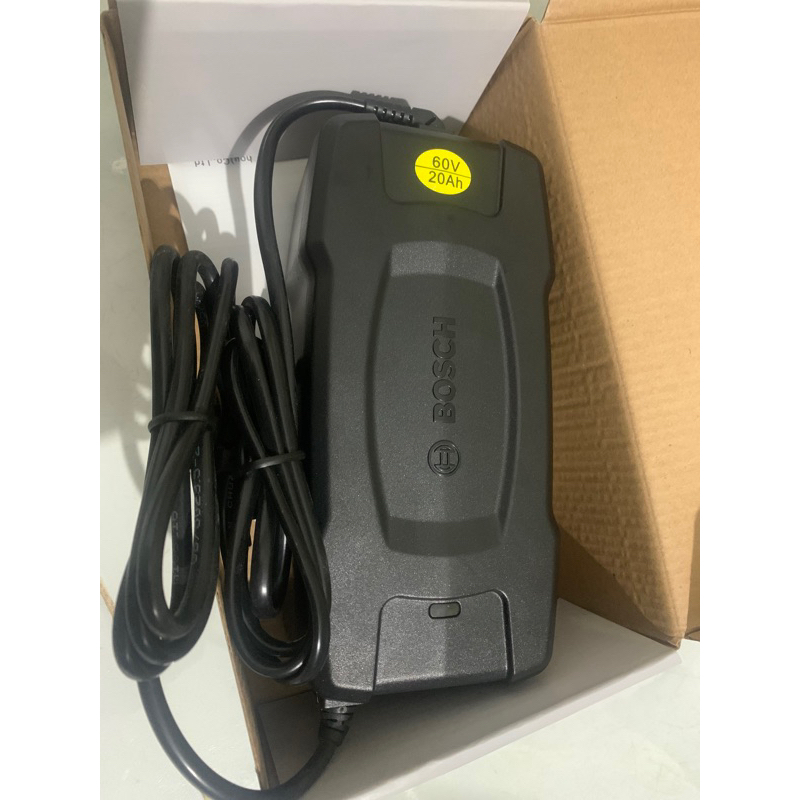 Bộ sạc Ắc quy xe Vinfast