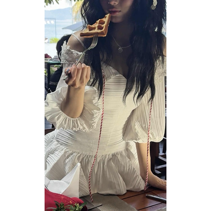 Đầm bí trắng trễ vai ôm eo Belinda dress thiết kế Aguja | BigBuy360 - bigbuy360.vn