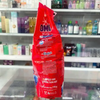 Bột giặt Omo Comfort Tinh Dầu Thơm 770gr