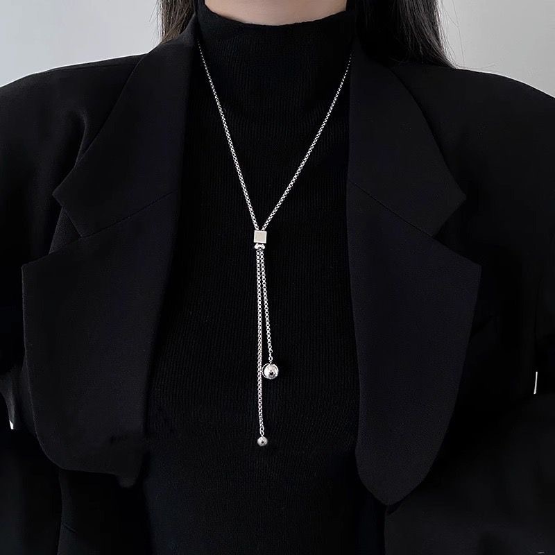 Dây chuyền nút thắt hình vuông cá tính 1125