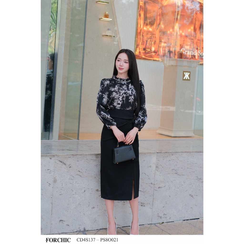 [CHÍNH HÃNG]CD4S137 - Áo Manggo Hoa Đen Cổ Đính Ngọc Trai