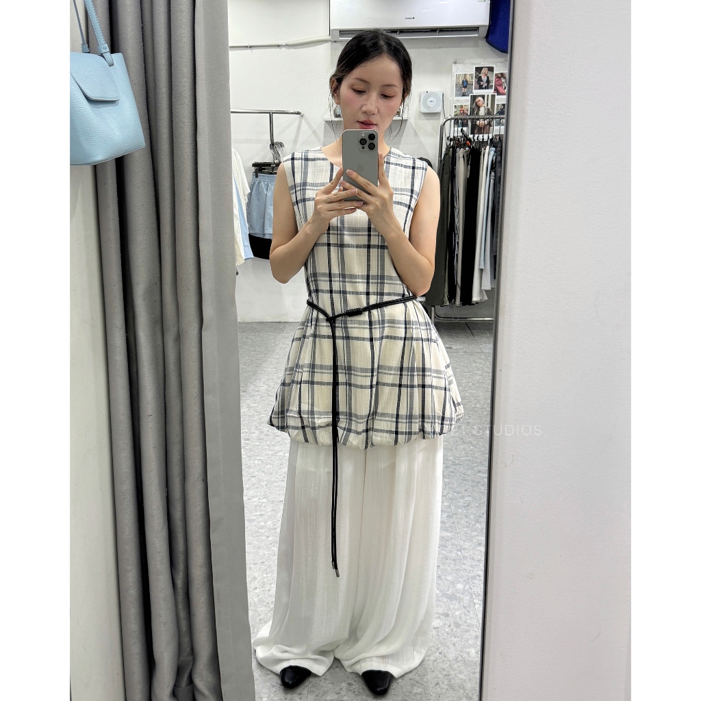 Váy 3 lỗ MC21.STUDIOS kẻ caro vạt bí vải gai dầu lót lụa v4612