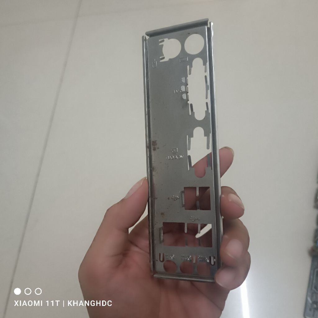 FE CHẶN MIẾNG SẮT CHE CỔNG A68HM K ASUS CẮT CNC THEO ĐÚNG KÍCH THƯỚC HOẶC CŨ ĐÃ QUA SỬ DỤNG