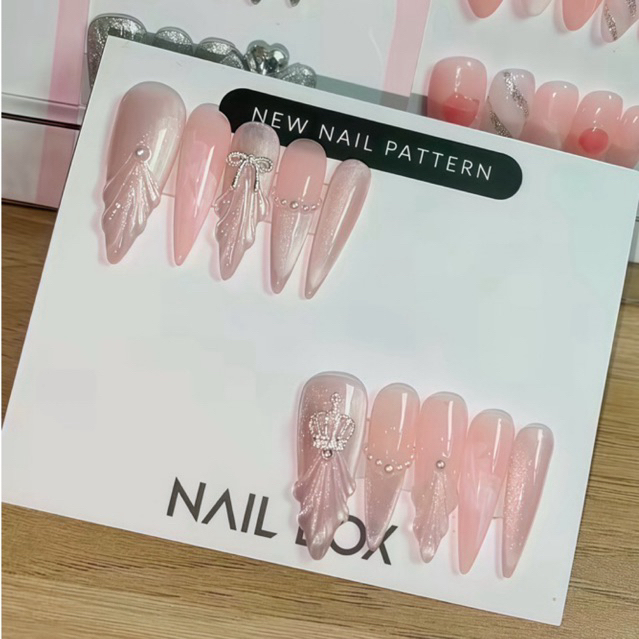 [B46] Nailbox thiết kế mắt mèo hồng đính charm vẽ sò