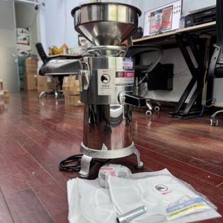 HÀNG MỚI - Máy Xay Vắt Đậu Nành, Làm Sữa Ngô, Sữa Hạt 1100Kw. Lọc Sạch Nước,Tự Động Tách Bã Chuyên Nghiệp.Năng Suất 30kg