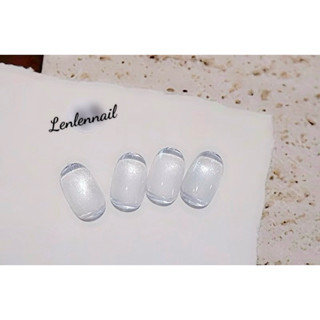 mắt mèo ánh trăng trong suốt