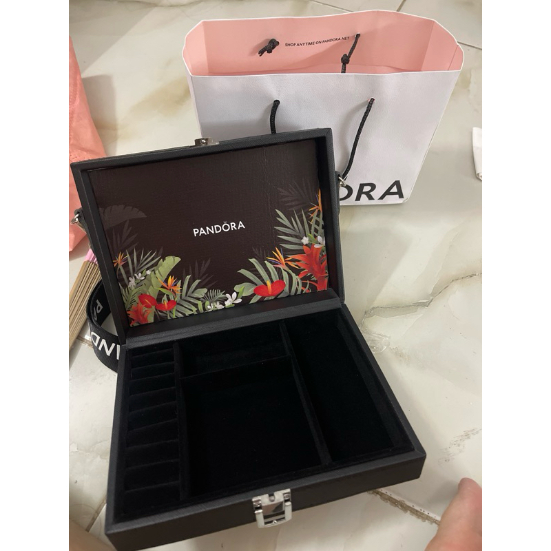 Túi hộp đựng mỹ phẩm/trang sức Pandora – chính hãng – mới 100%