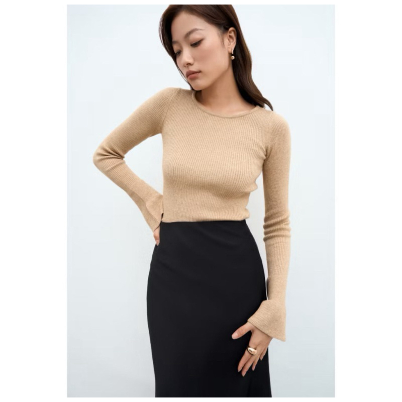 Áo Monotalk - Size S & M new tag