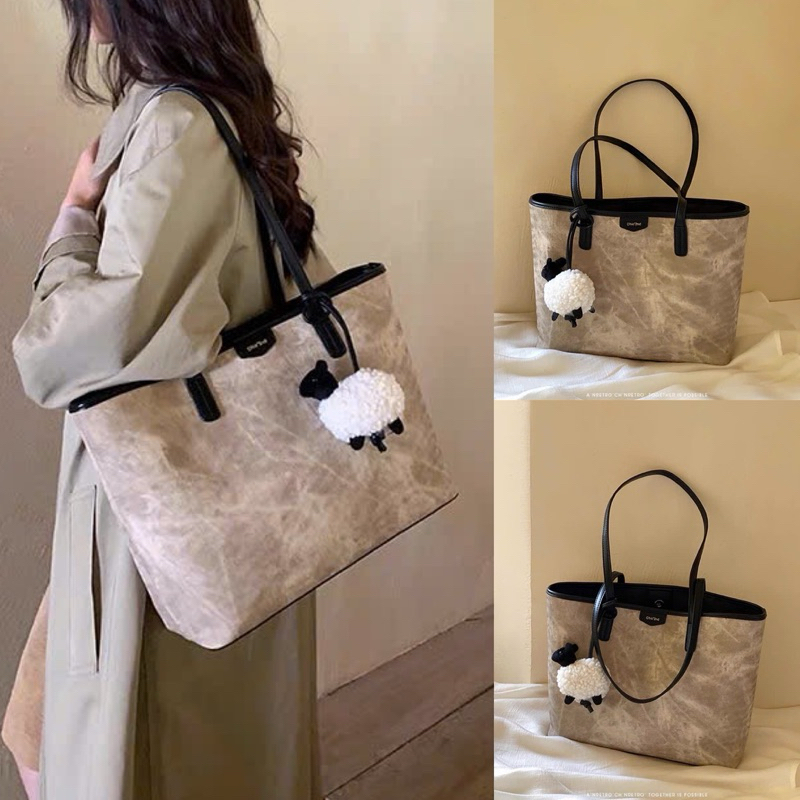 (Sẵn ship hoả tốc) Túi tote da chio2nd kèm charm cún dung tích lớn đựng vừa laptop, a4 phù hợp đi học đi làm | BigBuy360 - bigbuy360.vn