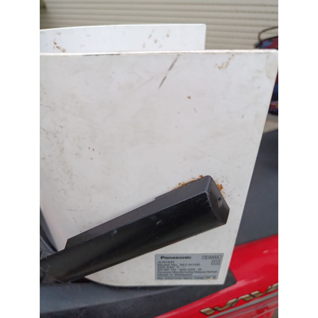 Thân máy ép Panasonic Mj H100 đã sử dụng