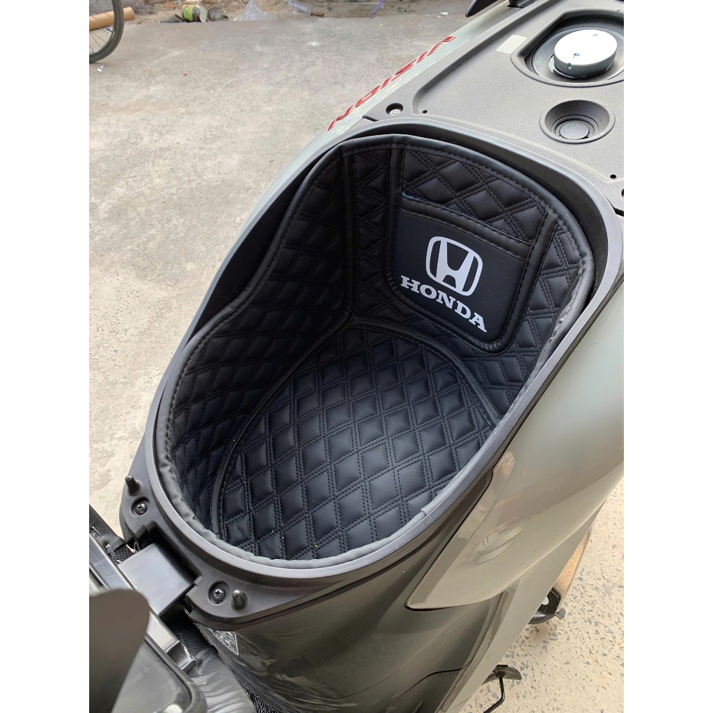 CÓ TÚI Lót cốp xe Honda Vision đời mới nhất 2025 2026 chất liệu da cao cấp chống nóng cách nhiệt