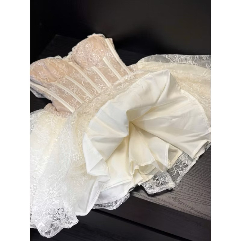 Đầm Ren Thiết Kế Cánh Én Dáng Ngắn Có Gọng Sịn_Kieupham.shop | BigBuy360 - bigbuy360.vn