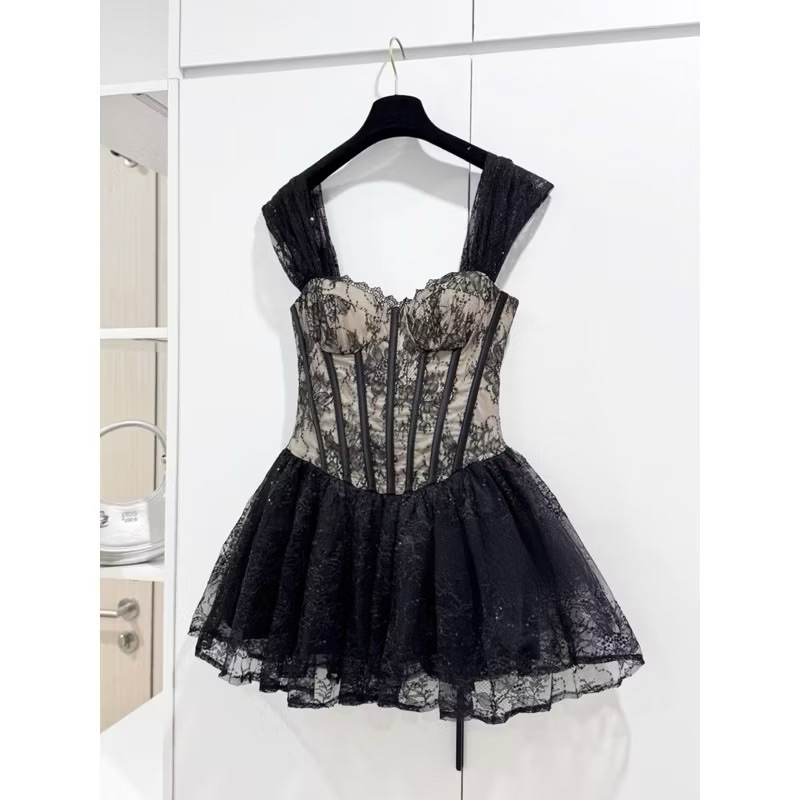 Đầm Ren Thiết Kế Cánh Én Dáng Ngắn Có Gọng Sịn_Kieupham.shop | BigBuy360 - bigbuy360.vn