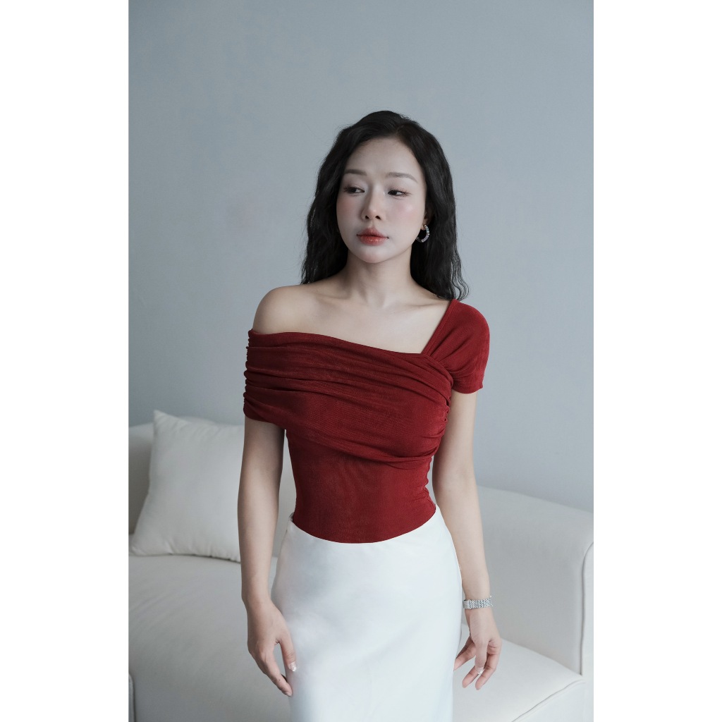 Áo Thun Lệch Vai Ngắn Tay, Áo Mặc Được Nhiều Kiểu, Chất Nhún Nhũ Co Dãn MioLady | BigBuy360 - bigbuy360.vn