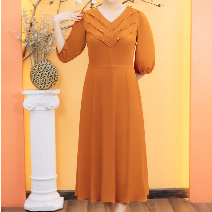 Đầm xòe trung niên cho mẹ - Cổ tim kết ngọc tay lỡ - Cam - TTV Store thời trang nữ TTV1881