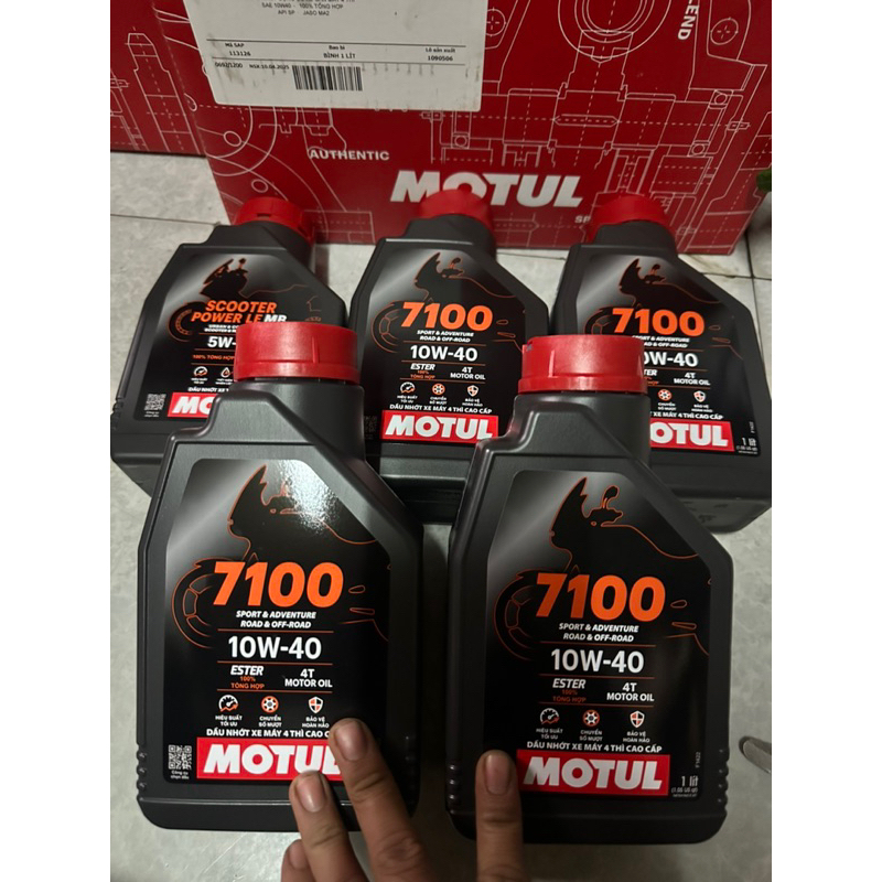 Nhớt Motul 7100 Chính Hãng Cho Xe Máy