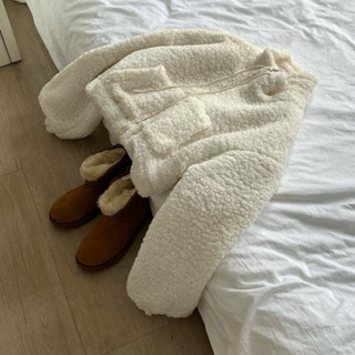 Áo khoác lông cừu lót phao kiểu dáng Hàn Quốc (Có sẵn hoả tốc - Hình ảnh thật shop chụp)