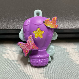 Mô hình rương kho báu đồ chơi trứng Kinder Joy
