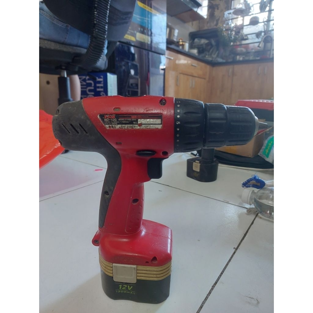Máy khoan nhật bãi Ryobi BD-120 và máy vít