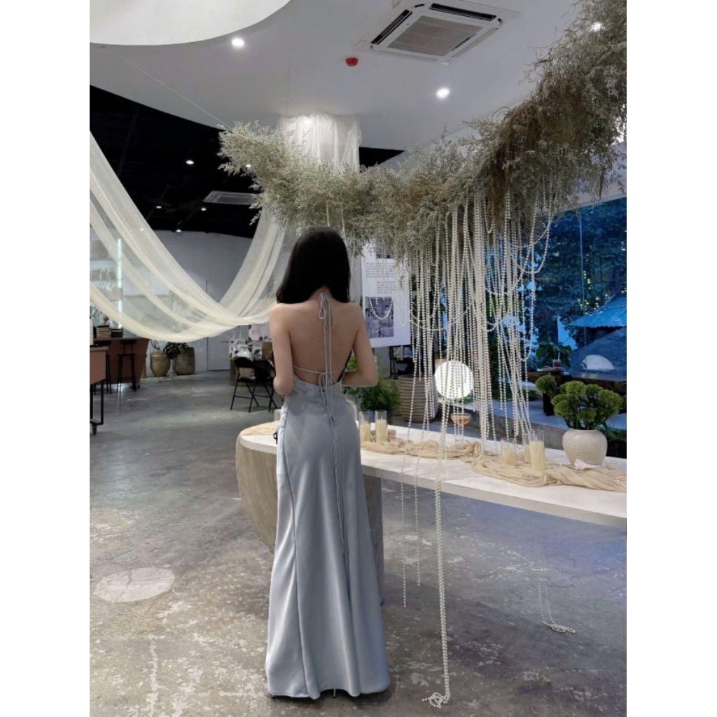 Đầm Lụa Cổ Yếm Xếp Ly Có Mút  Dáng Dài - Joyci Dress Silk Mẫu Mới 2025 | BigBuy360 - bigbuy360.vn