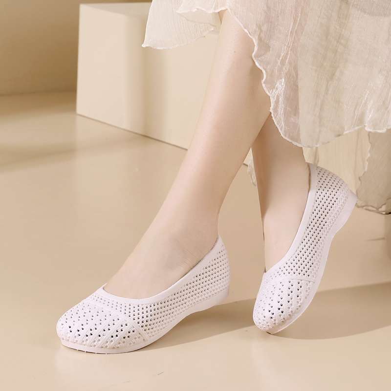 Giày nữ búp bê nhựa thoáng khí đục lỗ, giày đi biển đi mưa chống trơn trượt mềm dẻo êm chân S2026 V3
