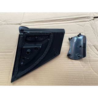 chân gương xe Vios đời 2015-2019