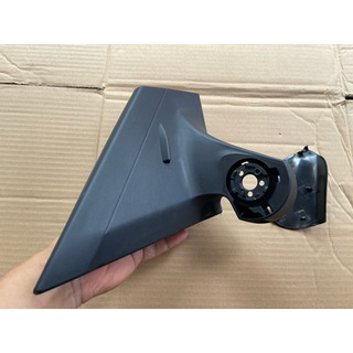 chân gương xe Vios đời 2015-2019