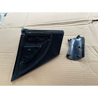 chân gương xe Vios đời 2015-2019