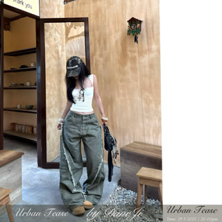 [ URBAN TEASE ] Set áo thun ôm body slimfit , chiết eo 2 LỚP - Quần JEAN ống rộng rêu oliu, chi tiết dọc sườn