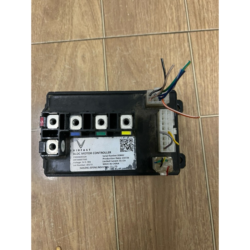 ic xe điện vinfast tháo xe hàng chính hãngg theo xe bác nào cần liên hệ shop tư vấn
