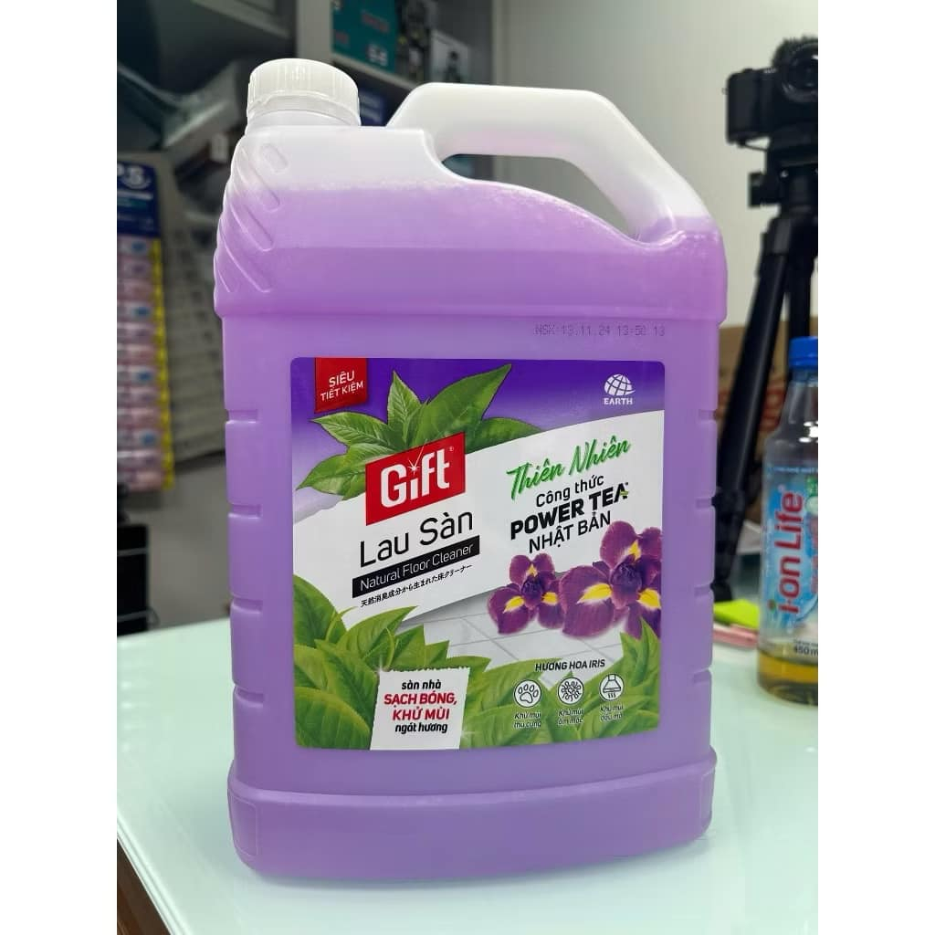Nước lau sàn GIFT 3.8ký - Hương IRIS - Hương LILY
