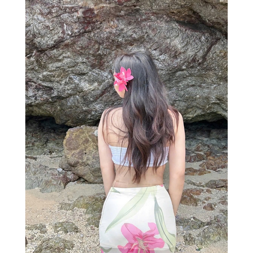 Bikini 2 chi tiết đi biển áo đính hoa kèm chân váy dài, Set váy đi biển vibe nàng thơ dễ thương hottrend - SV03 | BigBuy360 - bigbuy360.vn