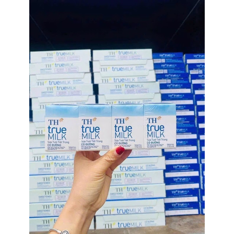 1 thùng Sữa tươi tiệt trùng nguyên chất TH True Milk ít đường ,có đường thùng 48 hộp 110ml