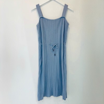 Quần áo thời trang secondhand thanh lý. Giá rẻ. Giao hàng hoả tốc toàn quốc.
