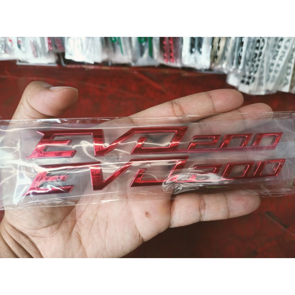 Bộ tem chữ nổi xe máy điện vinfast Evo 200 màu đỏ