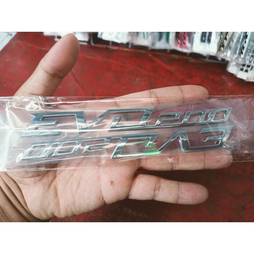 Bộ tem chữ nổi xe máy điện vinfast Evo 200 màu crôm bóng