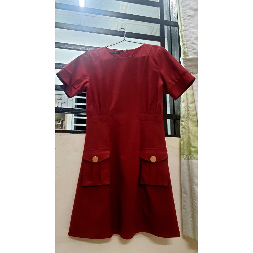 OLV -Pass thanh lý mới (mặc 4l) đầm Size S đỏ đô. Dress