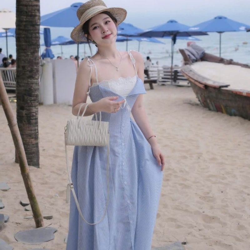 Đầm nữ 2 dây phối ren kẻ sọc xanh trắng tôn dáng, đồ bộ nữ tiểu thư nữ tính Aurora HCOM26188 | BigBuy360 - bigbuy360.vn