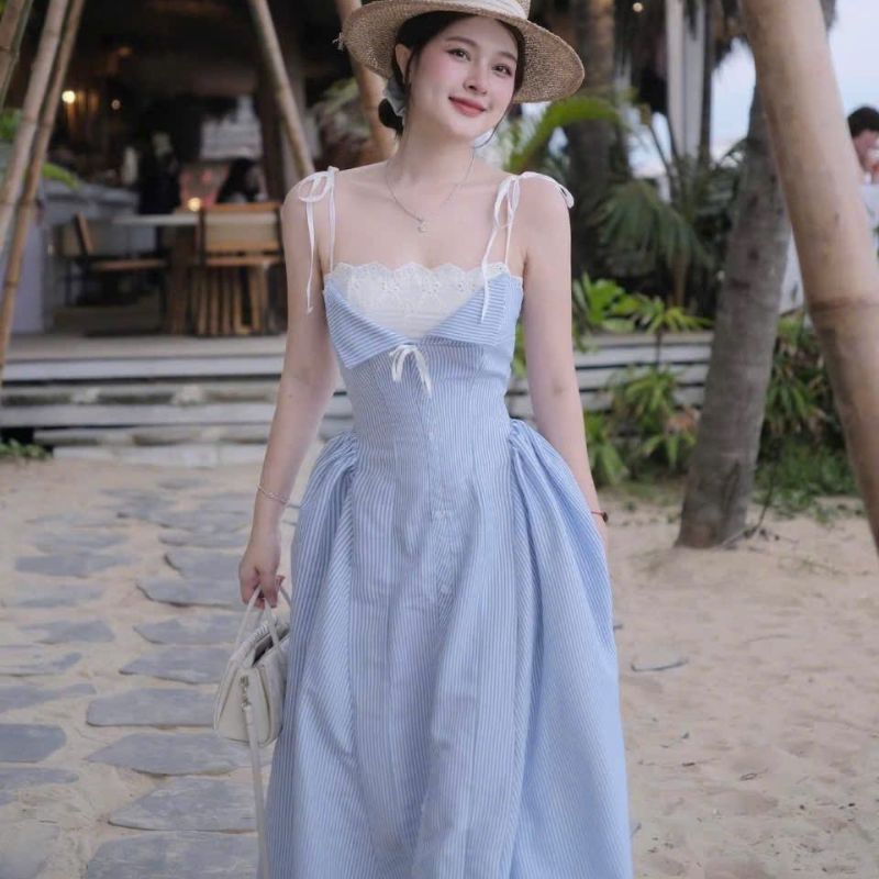 Đầm nữ 2 dây phối ren kẻ sọc xanh trắng tôn dáng, đồ bộ nữ tiểu thư nữ tính Aurora HCOM26188 | BigBuy360 - bigbuy360.vn