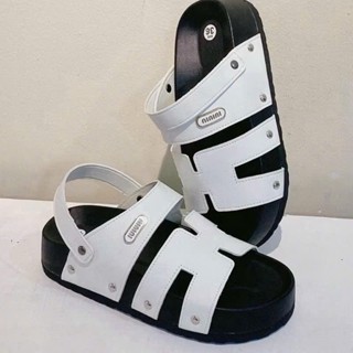 Dép Sandal Quai Hậu Nữ mới chữ H, Dép sandal Da trơn, Đế 4cm kèm khoá Muiuiu. Đế mềm nhẹ Chuẩn QC