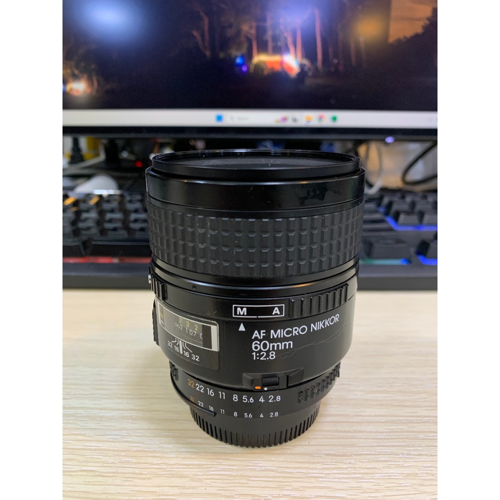 ống kính Nikon AF micro 60mm f2.8 - lens nikon AF micro 60 f2.8