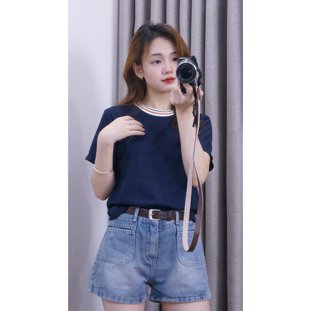 Áo cổ tròn trơn phối viền kẻ dễ mặc .thích hợp đi chơi ,picnic ,dạo phố ,chất vải tổ ong mịn ,from vừa(M15) | BigBuy360 - bigbuy360.vn