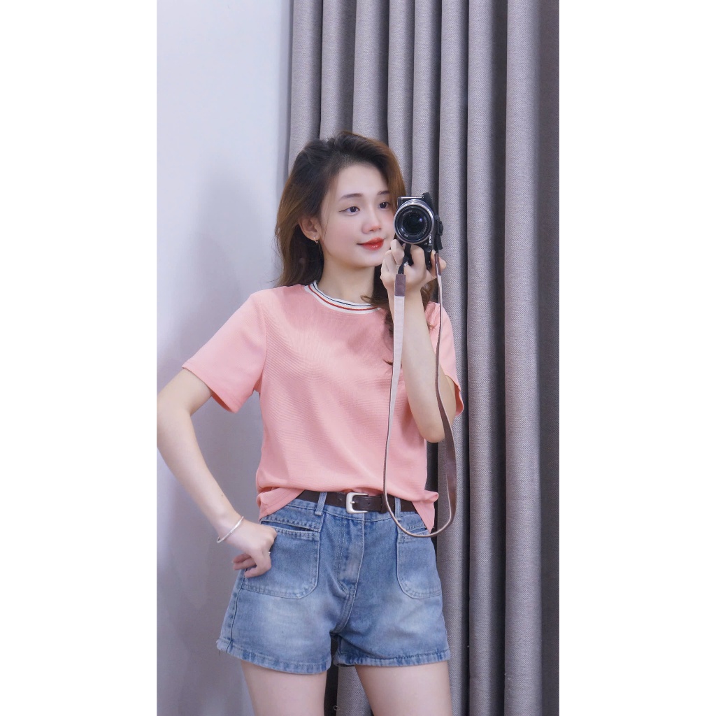 Áo cổ tròn trơn phối viền kẻ dễ mặc .thích hợp đi chơi ,picnic ,dạo phố ,chất vải tổ ong mịn ,from vừa(M15) | BigBuy360 - bigbuy360.vn