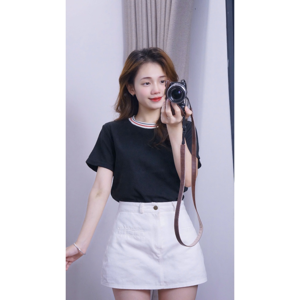 Áo cổ tròn trơn phối viền kẻ dễ mặc .thích hợp đi chơi ,picnic ,dạo phố ,chất vải tổ ong mịn ,from vừa(M15) | BigBuy360 - bigbuy360.vn
