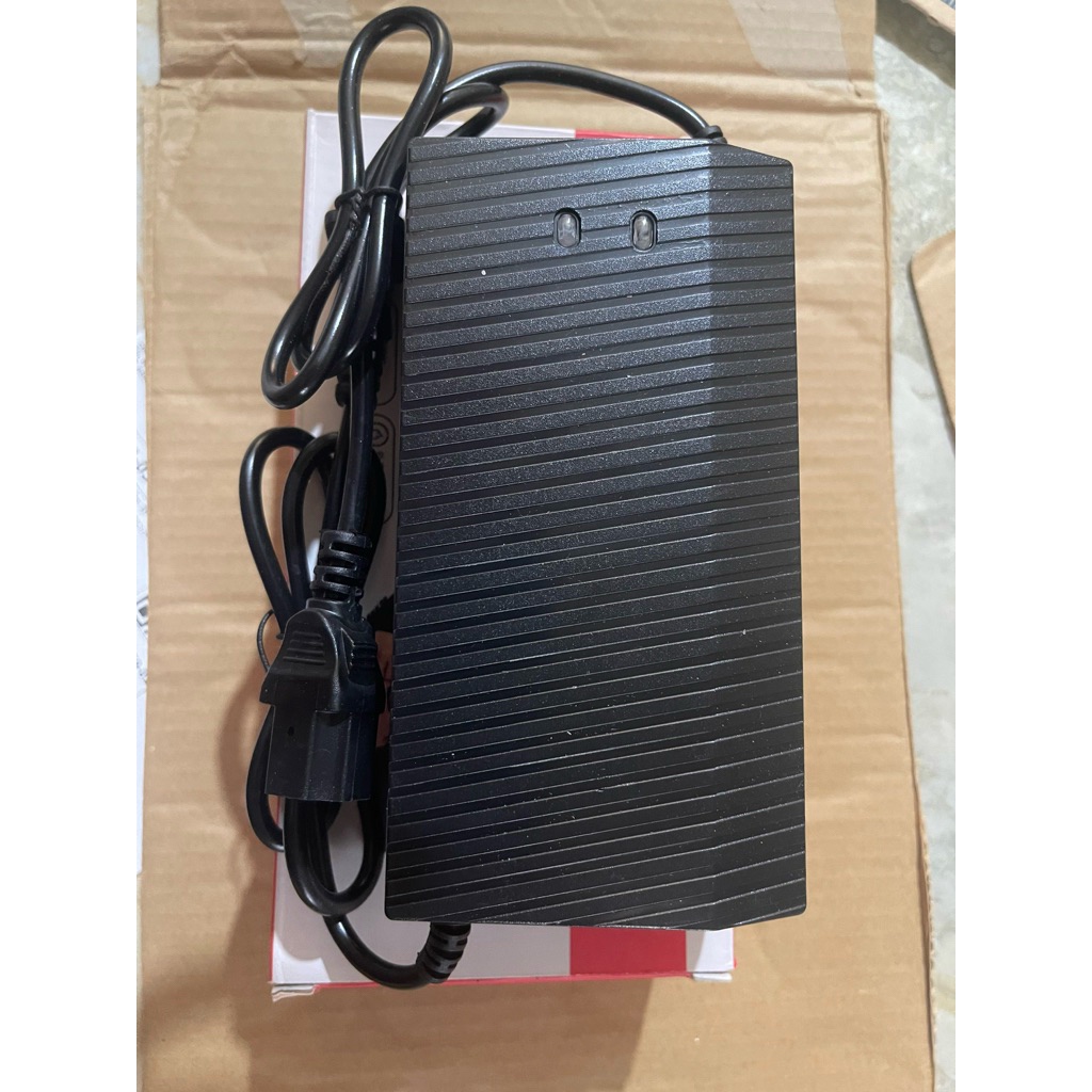 Sạc xe điện 36V-12AH 14AH<RẺ VÔ ĐỊCH>