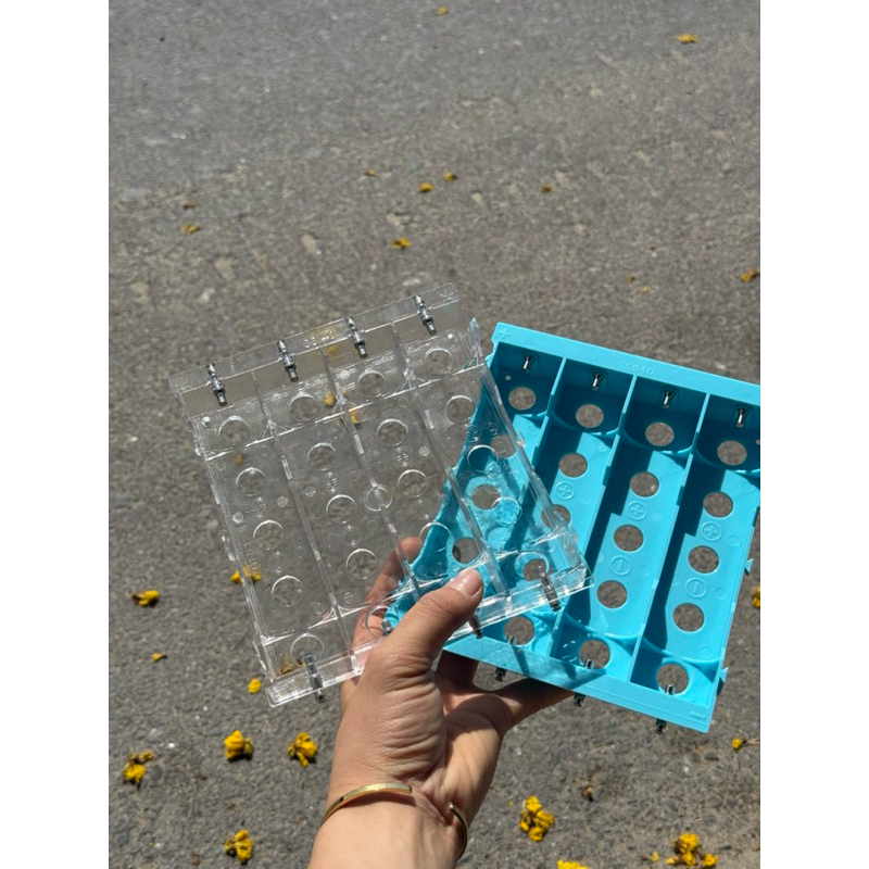 khay cân bằng pin 33140 (khay 4 cell) mới