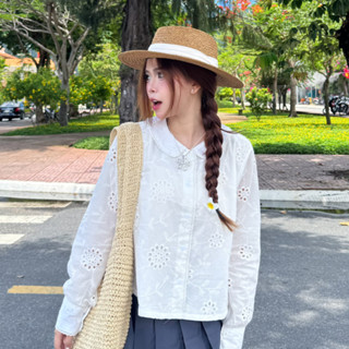 Áo sơ mi trắng dài tay Bambi Miều Est.2013 chất liệu ren họa tiết hoa nổi phong cách vintage